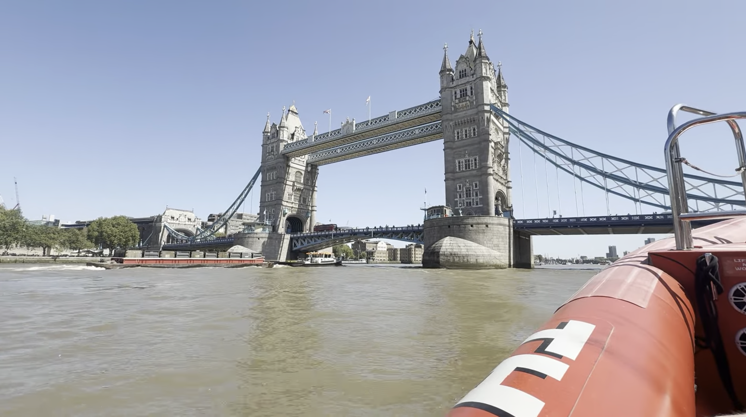Thames Rocket Speedboat under London Bridge on Aimee Xu website